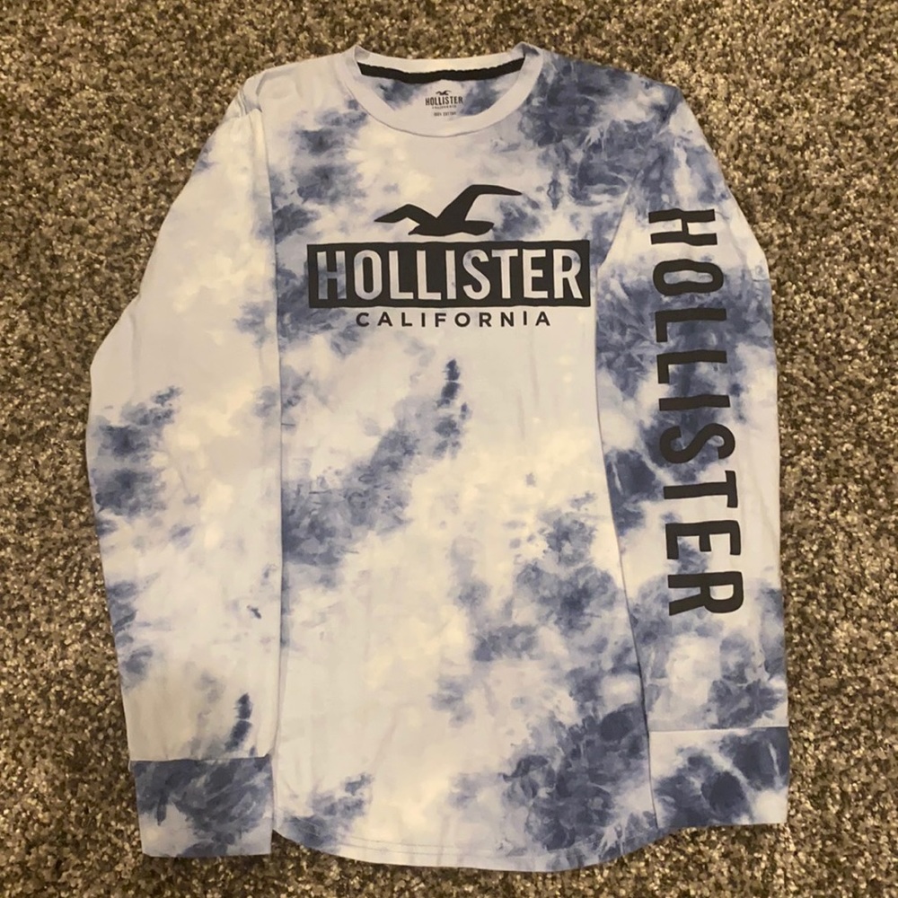 Hollister long sleeved t shirt